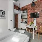 아파트 Strzalowa Underground Level By Renters