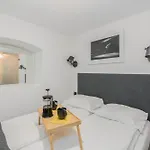 Strzalowa Underground Level By Renters * 포즈난