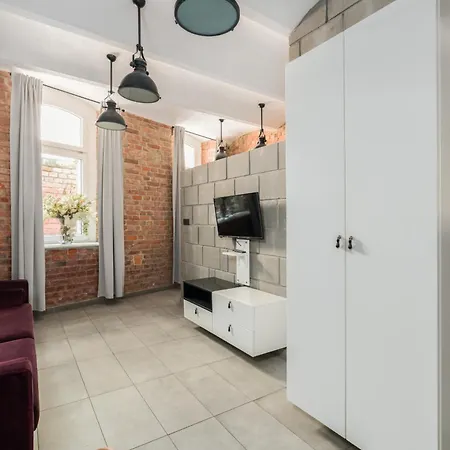 Strzalowa Underground Level By Renters شقة بوزنان