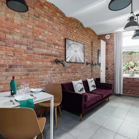 Strzalowa Underground Level By Renters Apartamento