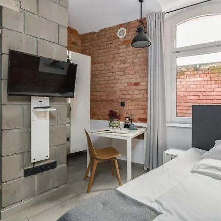 Strzalowa Underground Level By Renters Poznan