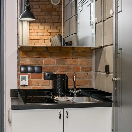 Strzalowa Underground Level By Renters * Poznan