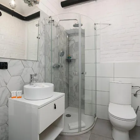 Strzalowa Underground Level By Renters Apartamento *