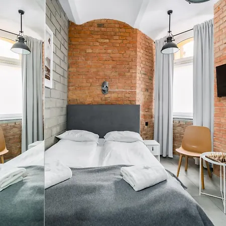 Strzalowa Underground Level By Renters Apartamento