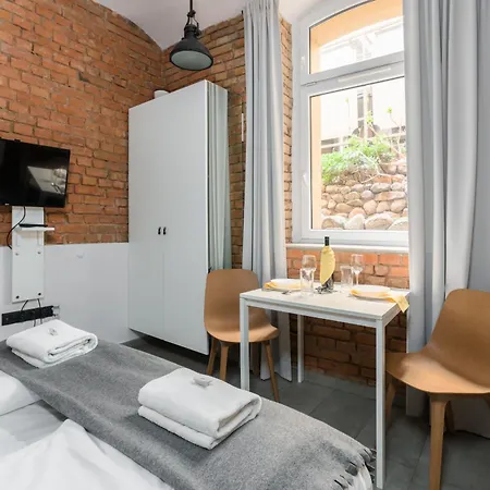 Strzalowa Underground Level By Renters Apartamento Poznan