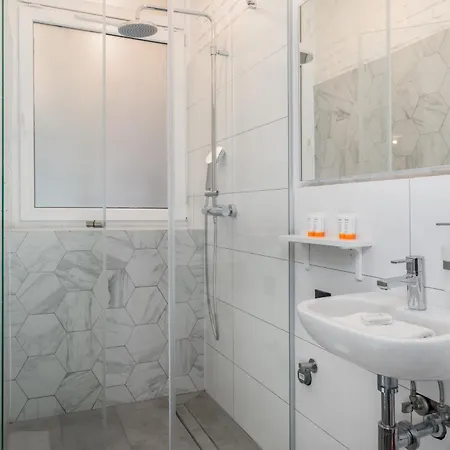 Strzalowa Underground Level By Renters Apartamento