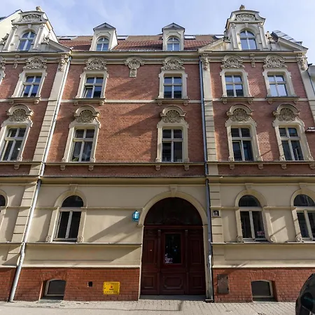 Apartamento Strzalowa Underground Level By Renters *