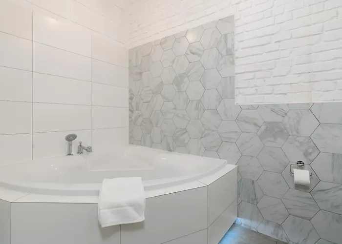 Strzalowa Underground Level By Renters * Poznan