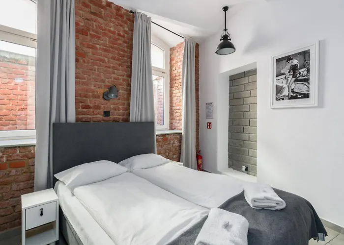 Strzalowa Underground Level By Renters