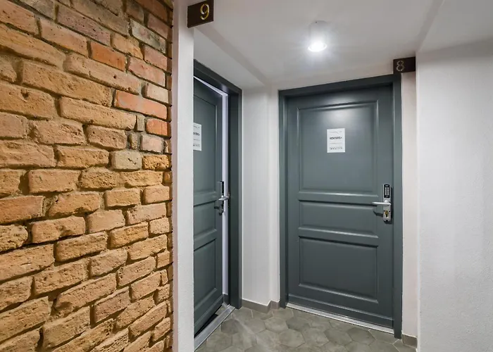 Strzalowa Underground Level By Renters Apartamento *